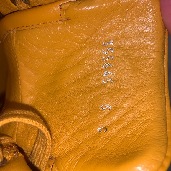 Gucci sneakers, unisex men size 5, women size 9 - Picture 4 of 4